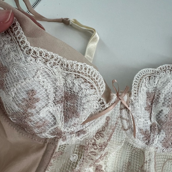 Valery lace Corset NWT - Picture 2 of 4